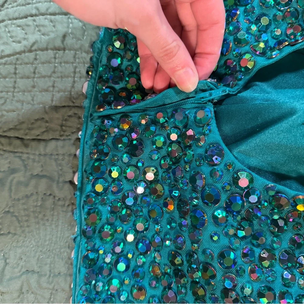 Sherri Hill Emerald Green Two Piece Dress - Picture 7 of 9